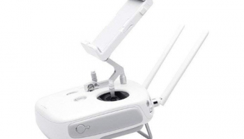 DJI Phantom 4 Pro Remote Controller Review: Advanced Transmitter Under $1,000